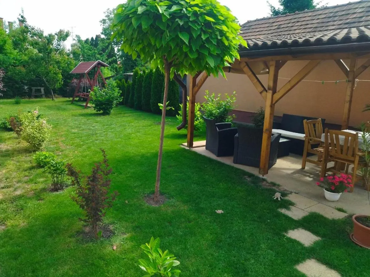 Csaba Apartman Hajduszoboszlo Apartment